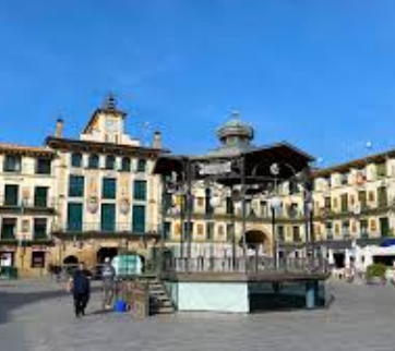 Plaza del castillo de Tudela